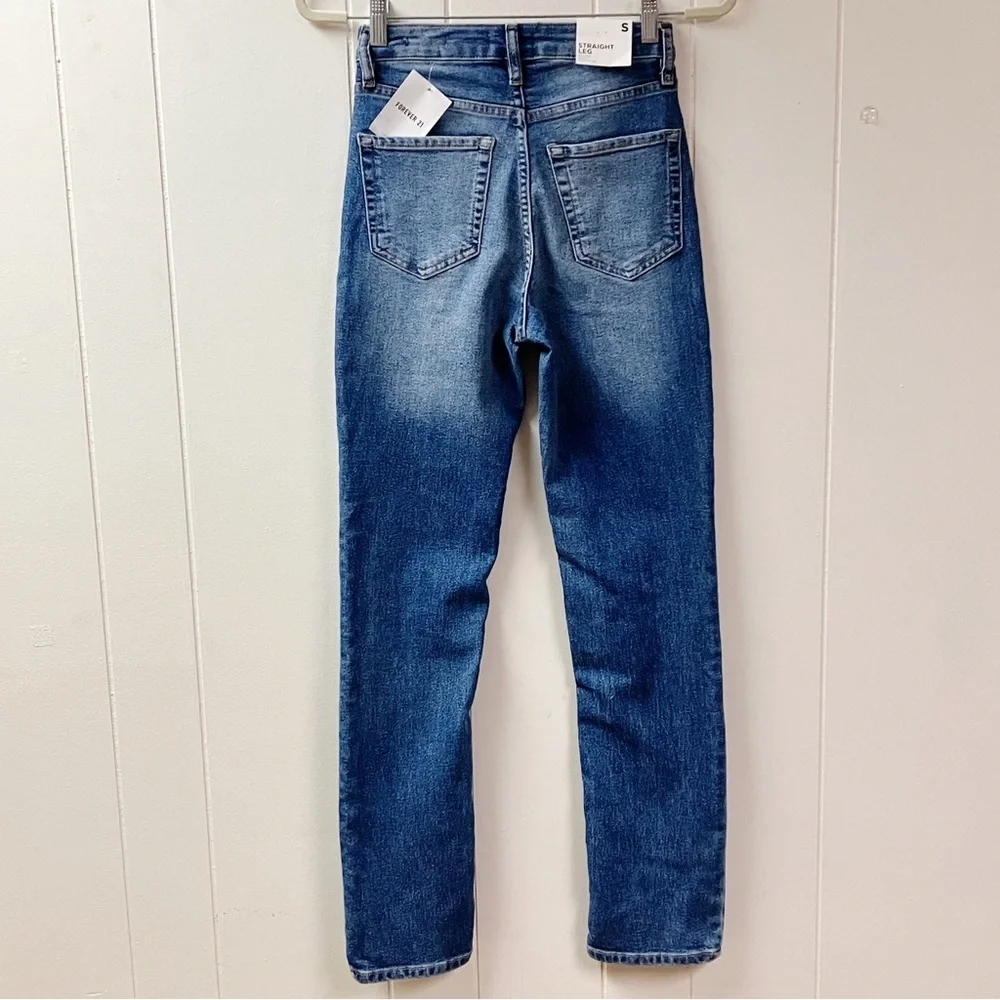 NWT FOREVER 21 Straight Leg High Rise Jeans SMALL Slim Stretch Academia Cowgirl